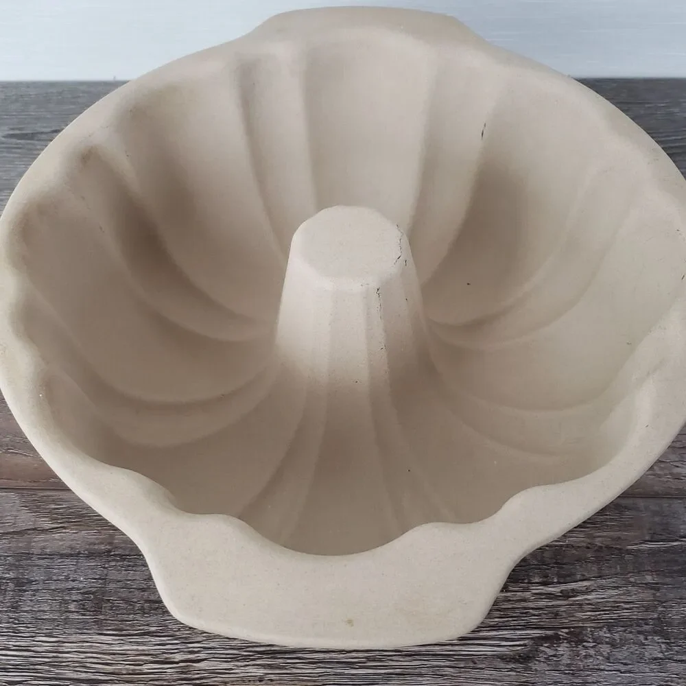 Pampered Chef Stoneware 10